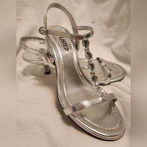 Kenneth Cole Heels Sandals Silver size 7